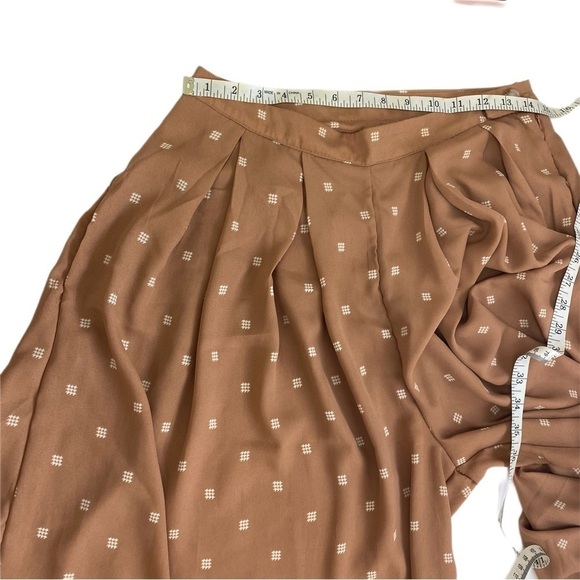 CES Femme Pleated Capri Pants - Medium - Picture 4 of 6